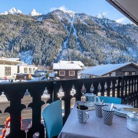 Sunny Centre Vue Mont Blanc Balcon 3 Personnes *